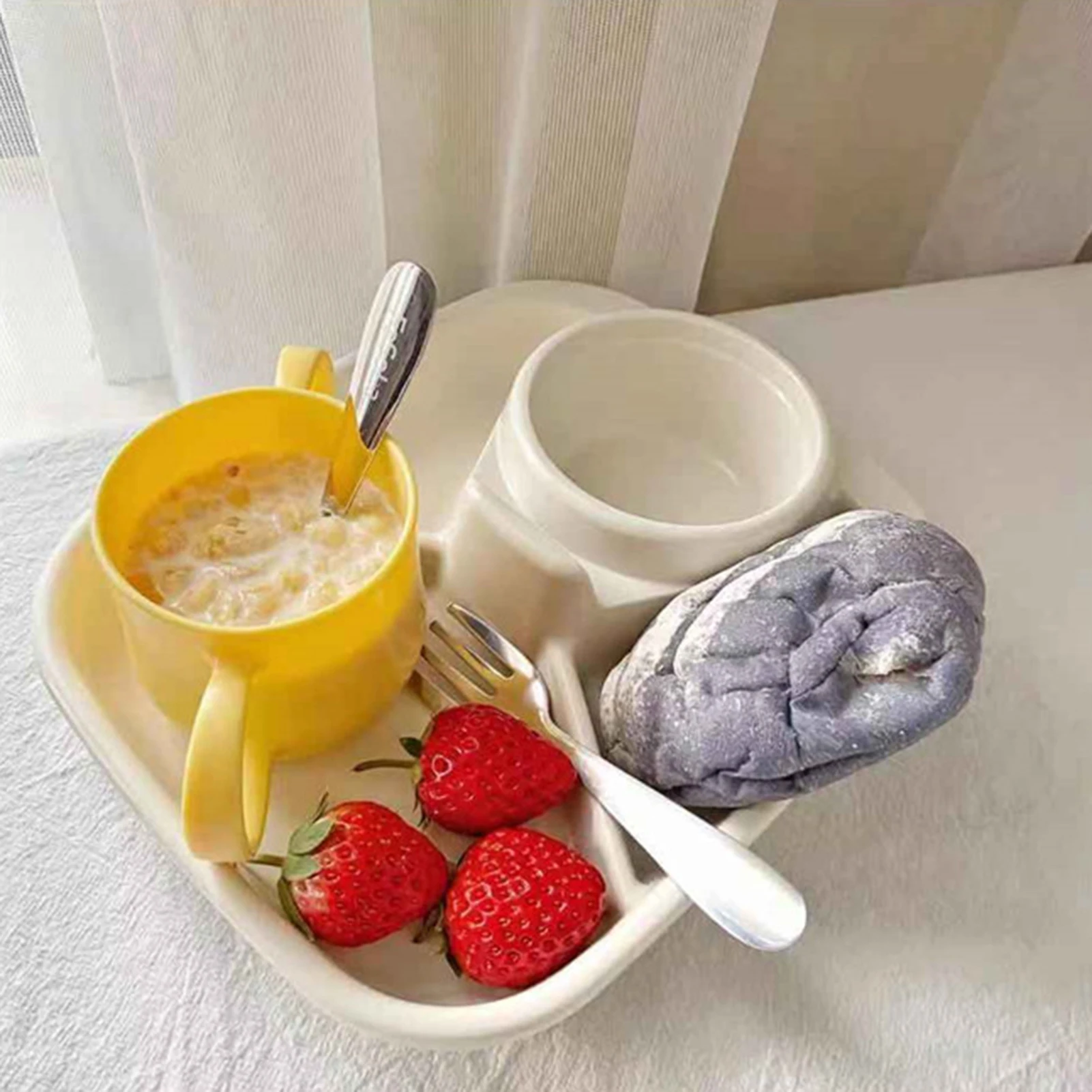 Portable divided food plate barbecue picnic tray portion control container adults kids healthy eating dinner plate