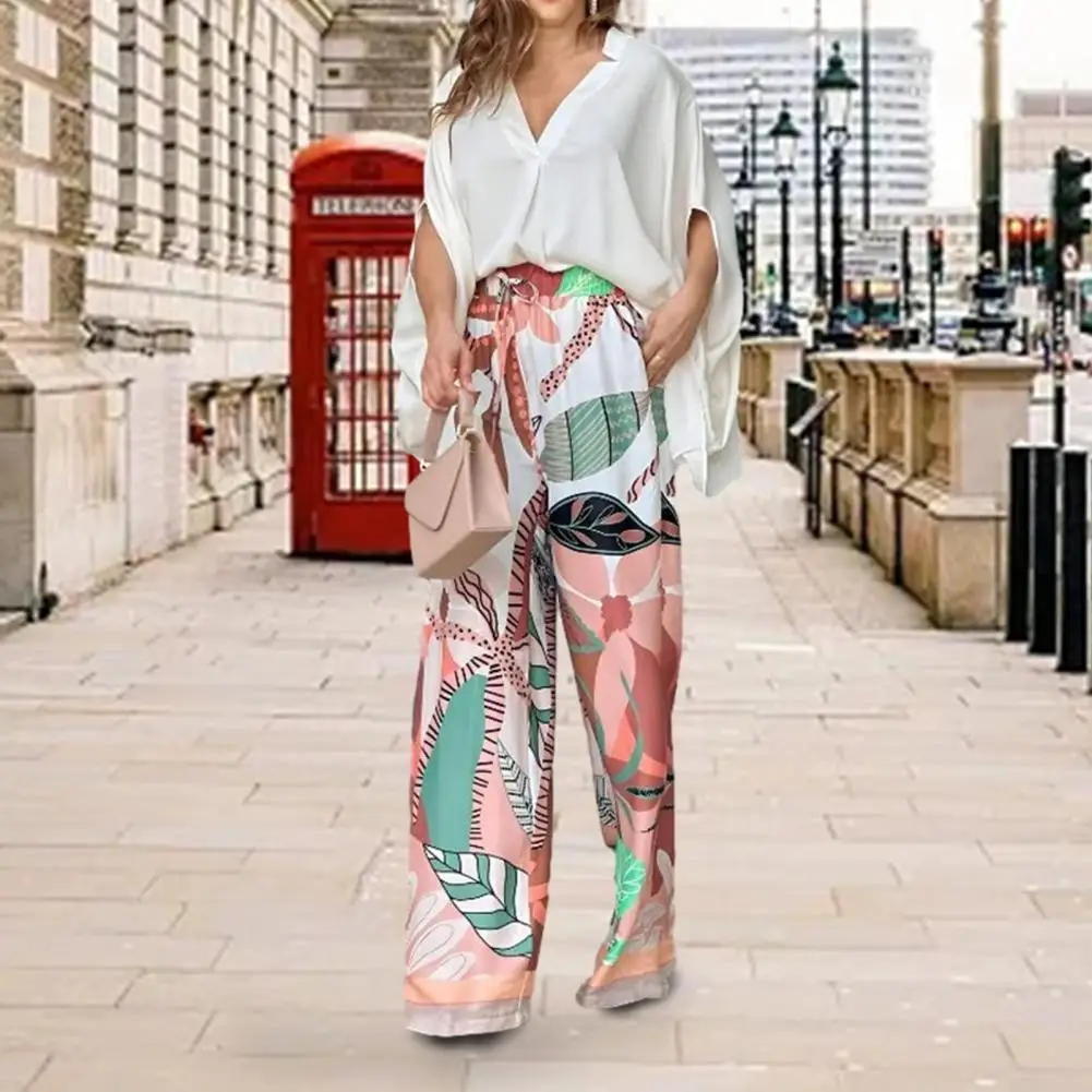 

Рубашка с рукавом «летучая мышь» и брюки с высокой талией