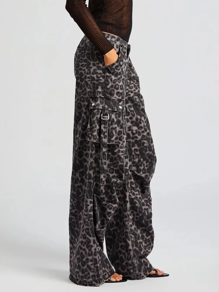 TWOTWINSTYLE Hit Color Leopard Trousers For Women High Waist Patchwork More Than A Pocket Streetwear Cargo Jeans Female Fashion