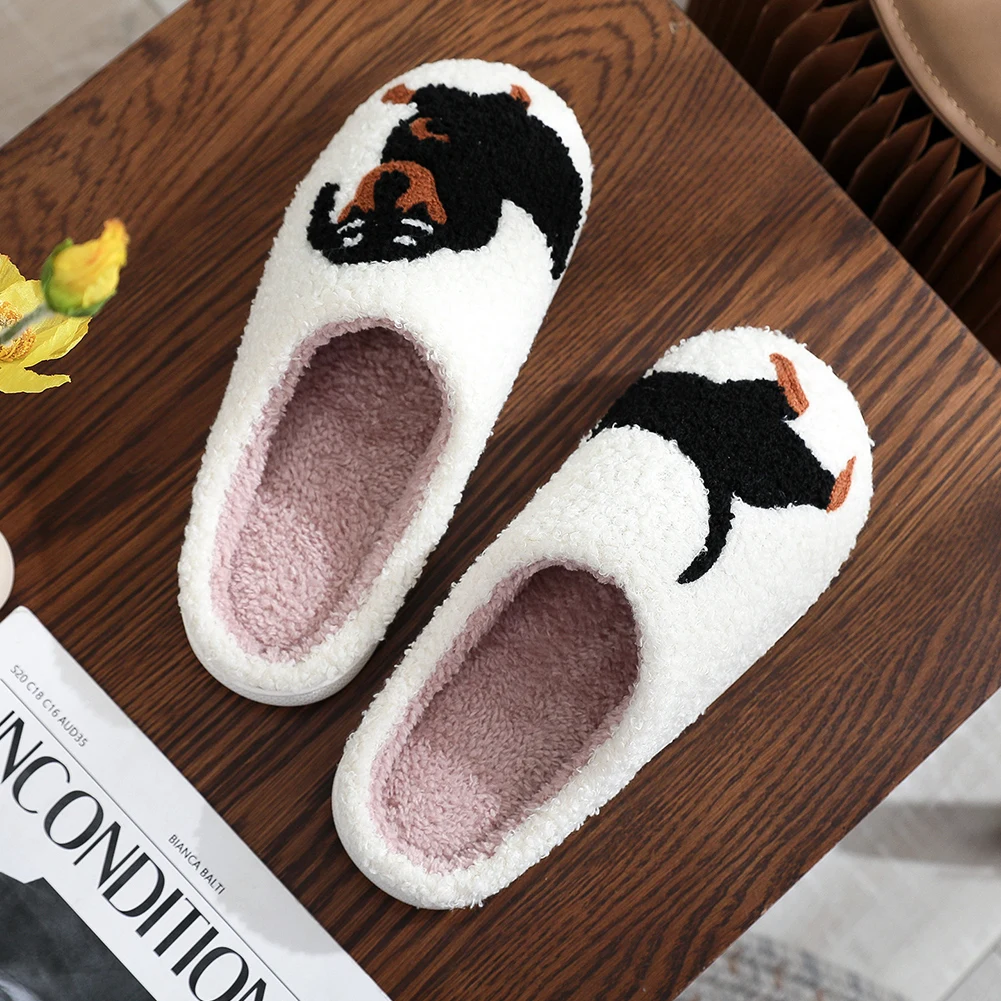 Plush Dachshund Slippers Closed Toe Slippers Comfortable Warm Slip-on House Shoes Anti Slip Flat Thermal Slippers for Men Women
