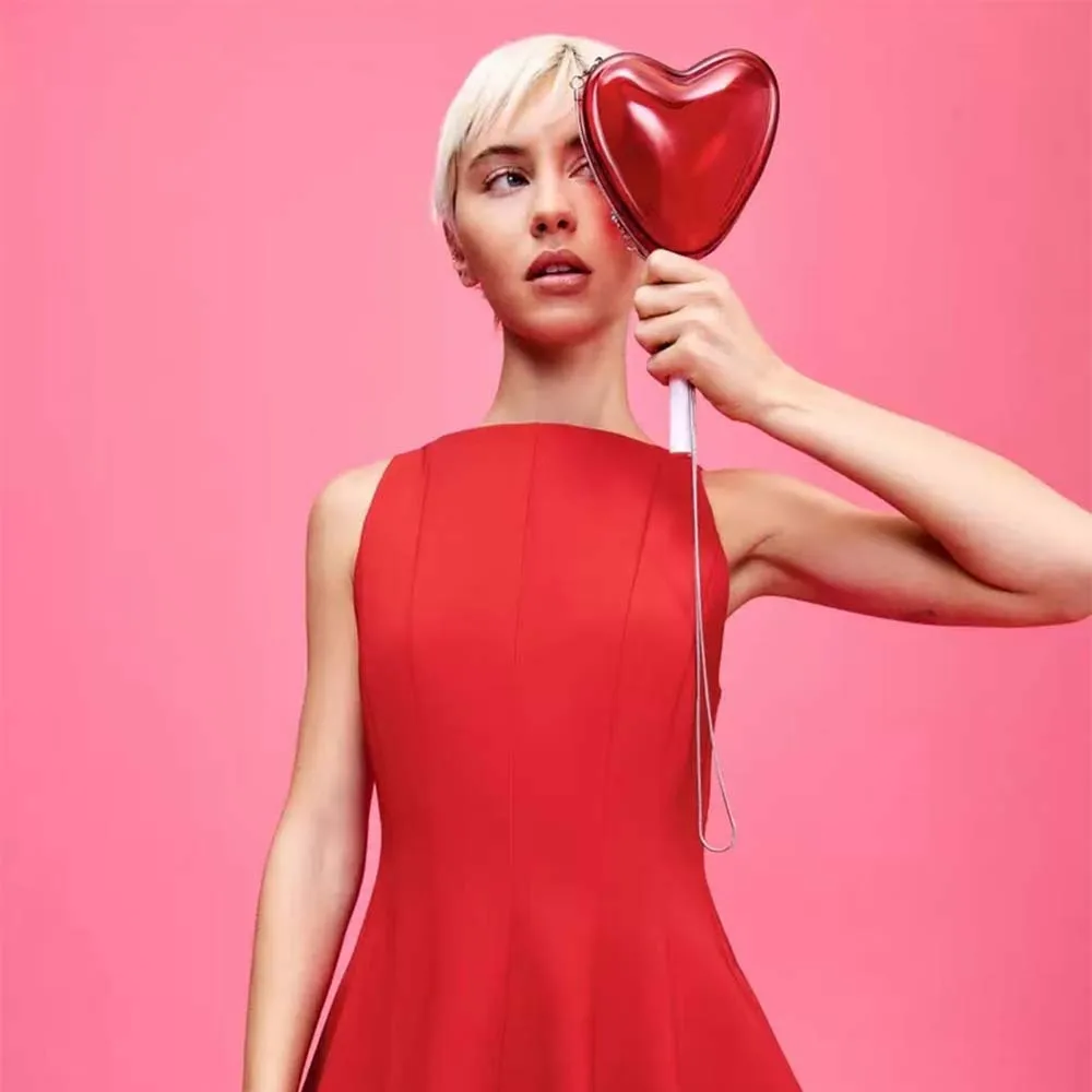 New Acrylic Heart Shaped Dinner Bag Women's Crossbody Bag Ladies Evening Handbag Fashionable Stylish Party Clutch Bag