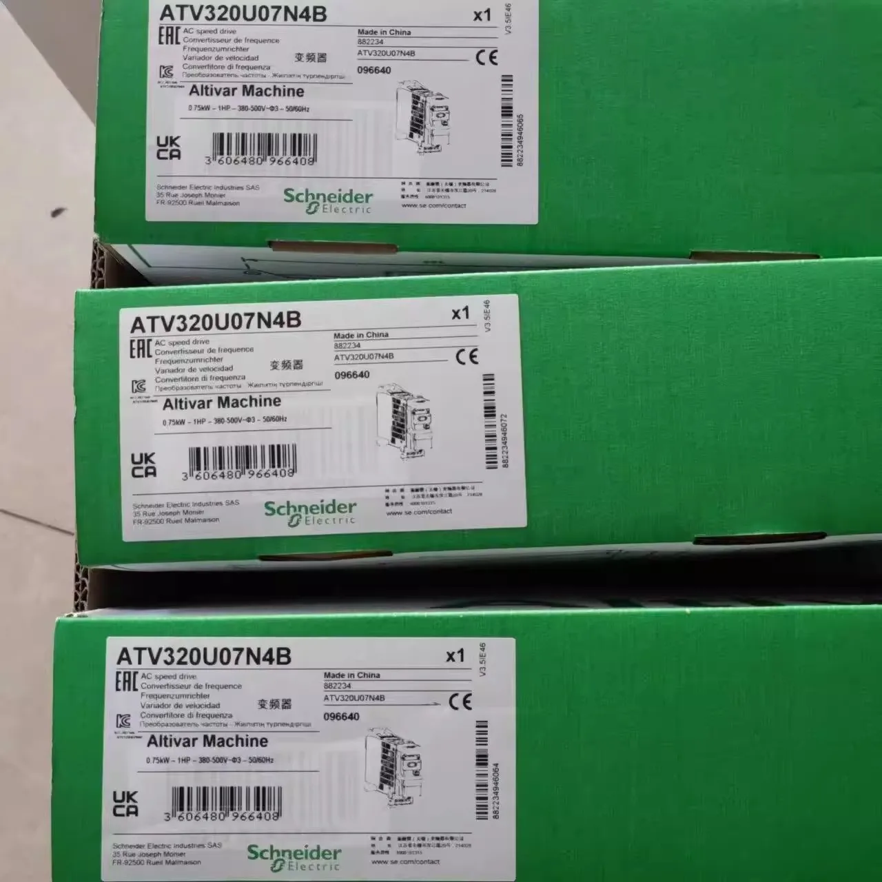 슈나이더 ATV320U04N4C ATV320U06N4C ATV320U07N4C ATV320U11N4C ATV320U15N4C ATV320U22N4C ATV320U30N4C ATV320U40N4C