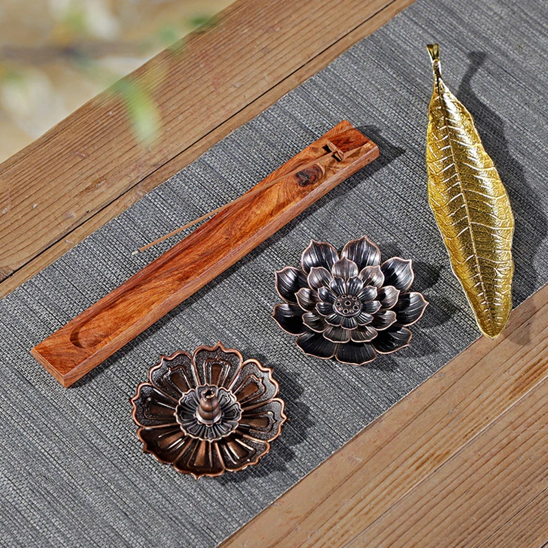 Golden Leaf Lotus Incense Holder 2