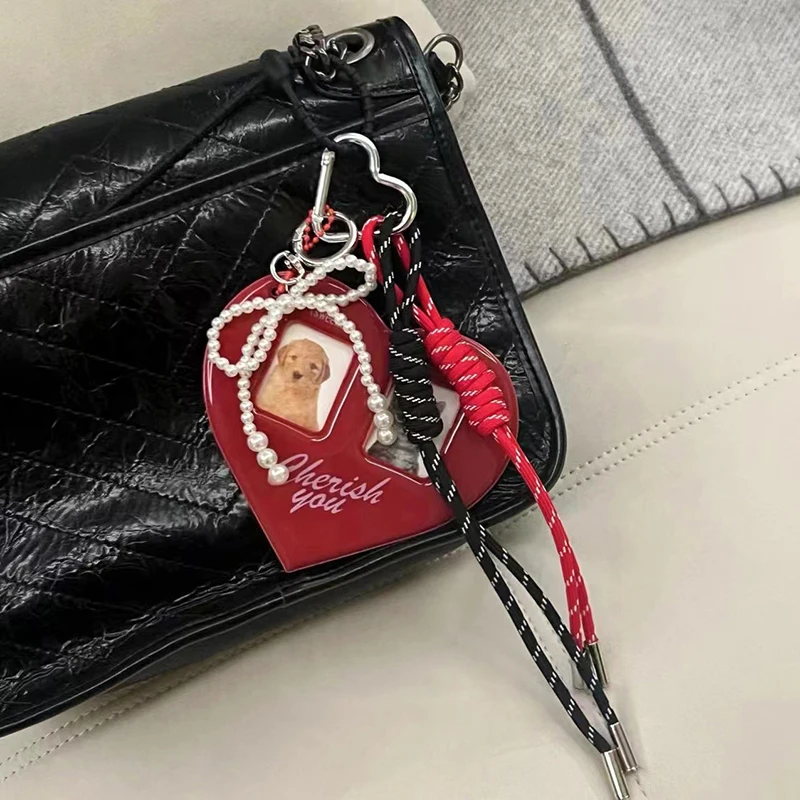 Heart Card Sleeve Key Chain Sophisticated Heart Keychain Card Carriers Charm for Fashion Forward Individuals