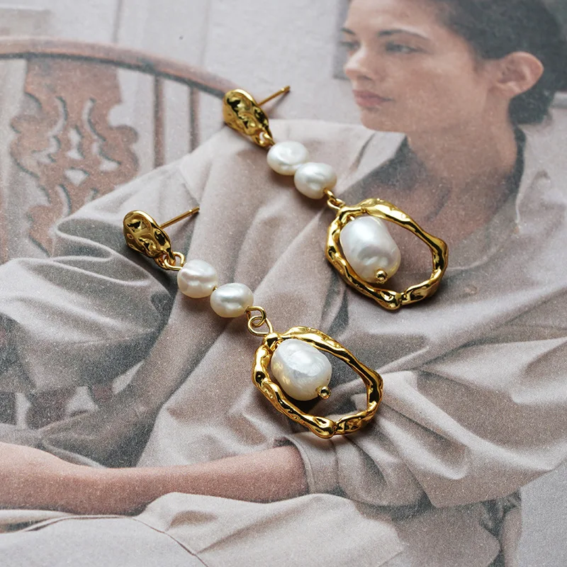 Light luxury vintage natural freshwater pearl earrings for women