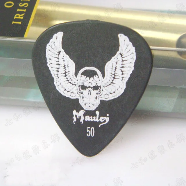 

20 Pcs Black Frosted Skull Style guitar picks Plectrums 0.5MM Thickness