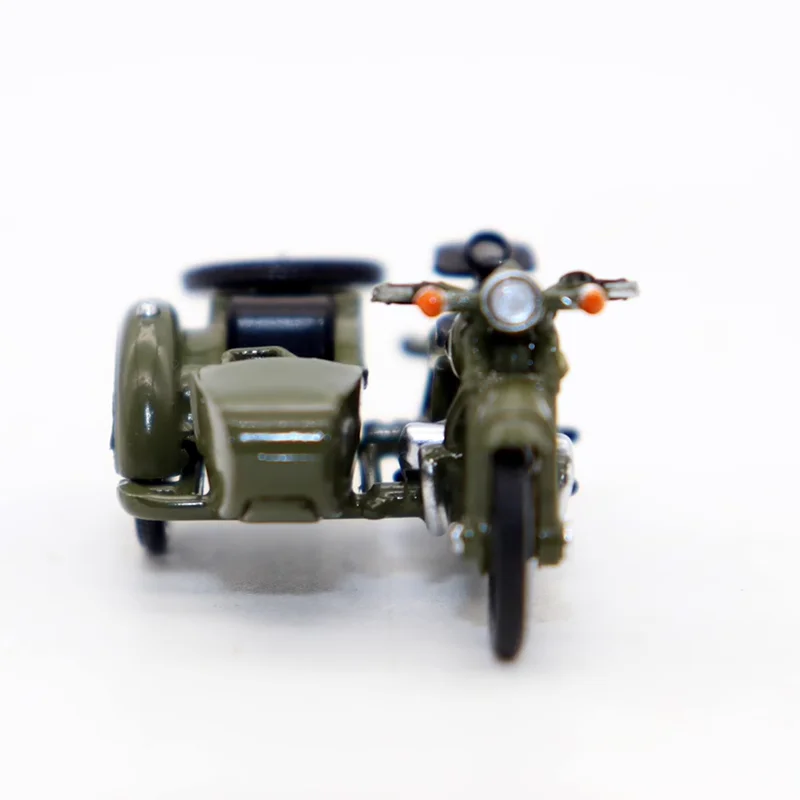 다이캐스트 1/64 스케일 750 측면 3 륜 오토바이 합금 시뮬레이션 모델 장식 장난감 컬렉션 디스플레이 선물 기념품