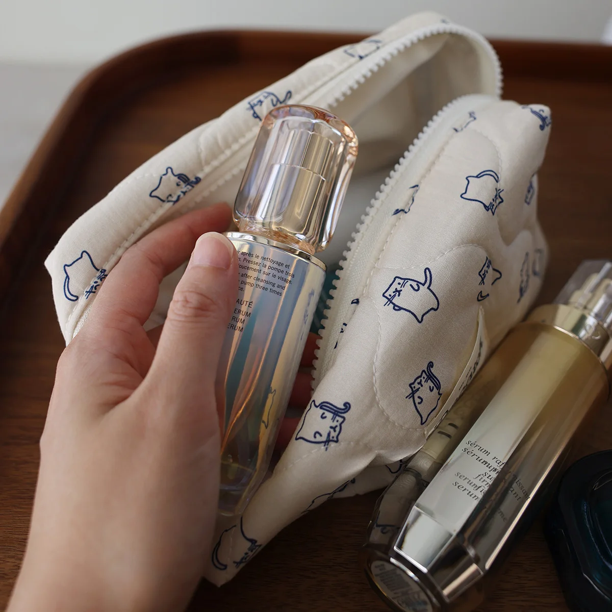 Cartoon hand-painted kitten cute storage bag fabric cosmetic bag travel portable toiletry storage bag woman makeup bag 3
