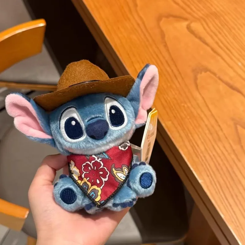 Peluche Stitch Cow-boy avec Chapeau & Bandana - Disney
