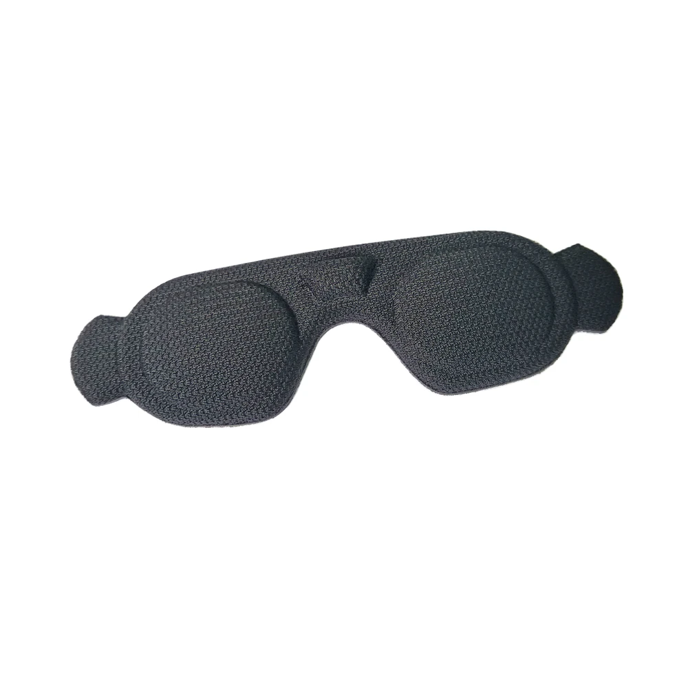 Housse INTEGRA ouverte montrant l'intérieur doux et le cache anti-poussière pour DJI Goggles 2.