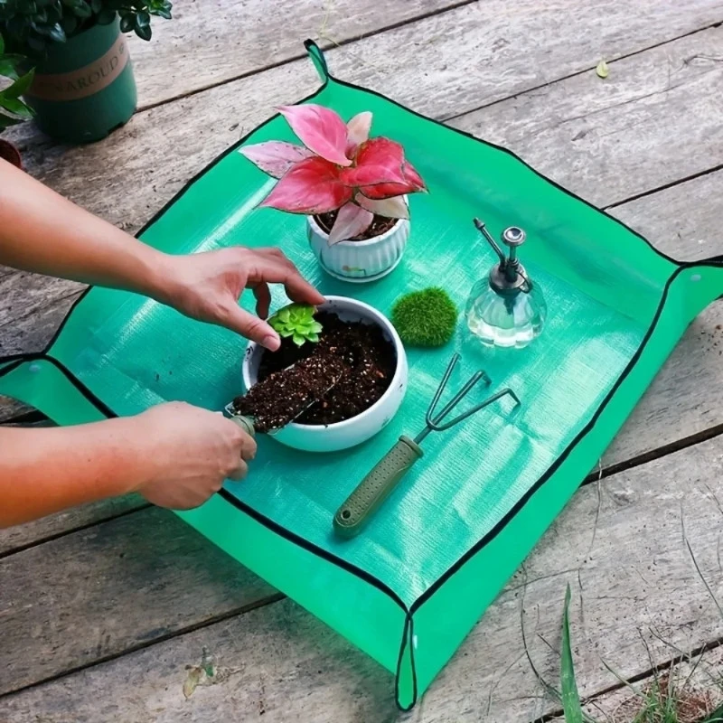 Foldable Waterproof Gardening Potting Mat for Planting and Transplanting