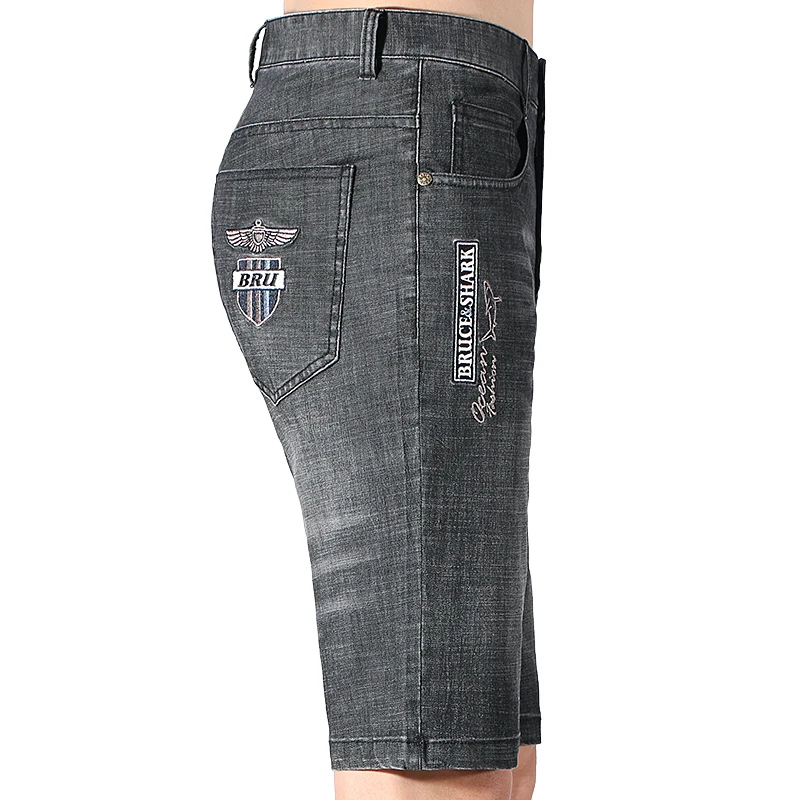New Men‘s Short Jeans Casual Fashion Men's clothing Thin Soften Cotton Straight Leg Loose Style stretching Jeans big size gray