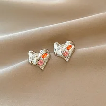 

2022 New Fashion Heart Metal Women Earrings Elegant Sweet Temperament Trendy Push-back Stud Earrings Jewelry