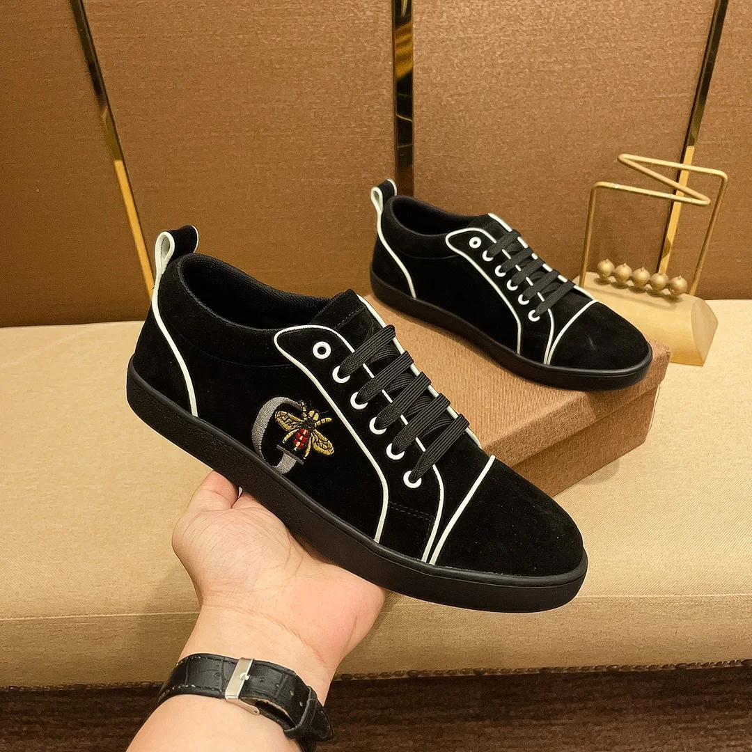

Italy Designers Men's Casual shoes luxury fashion Genuine leather Business leather shoes Lace-up Sports classic Sneakers