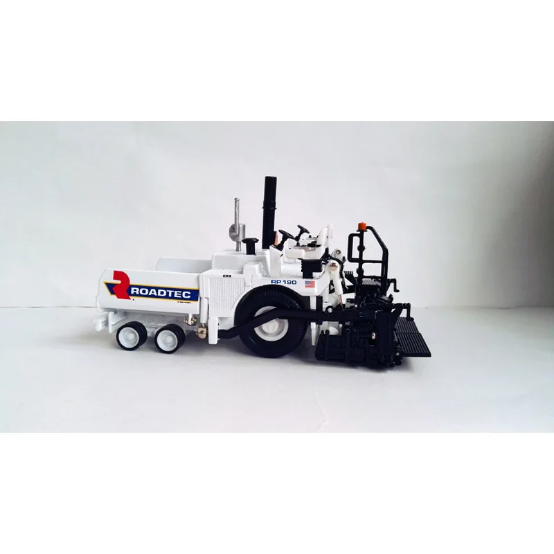 N-584374 1:50 Roadtec RP190 Paver toy