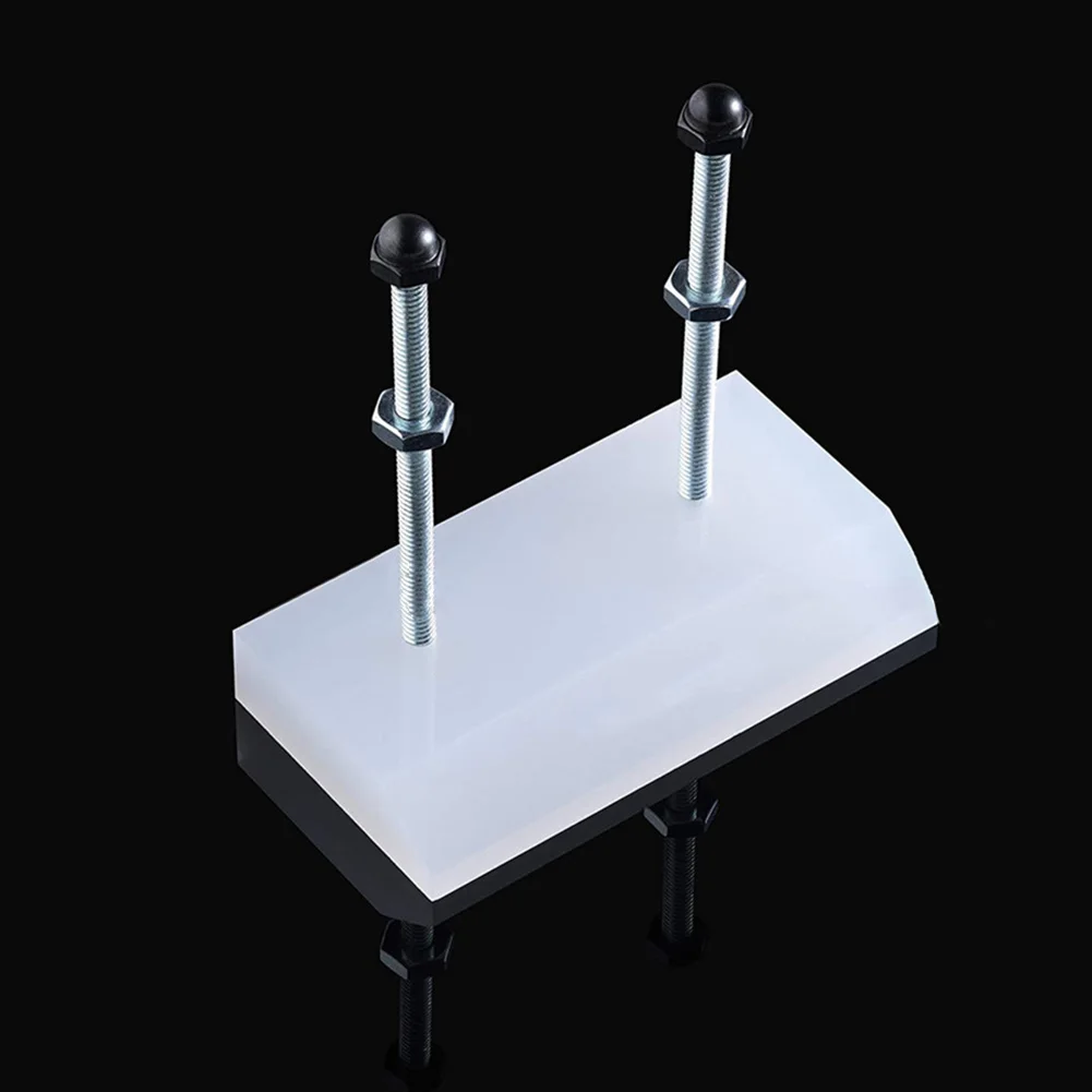 Рисунок 2 - Акриловая вешалка для скейтборда