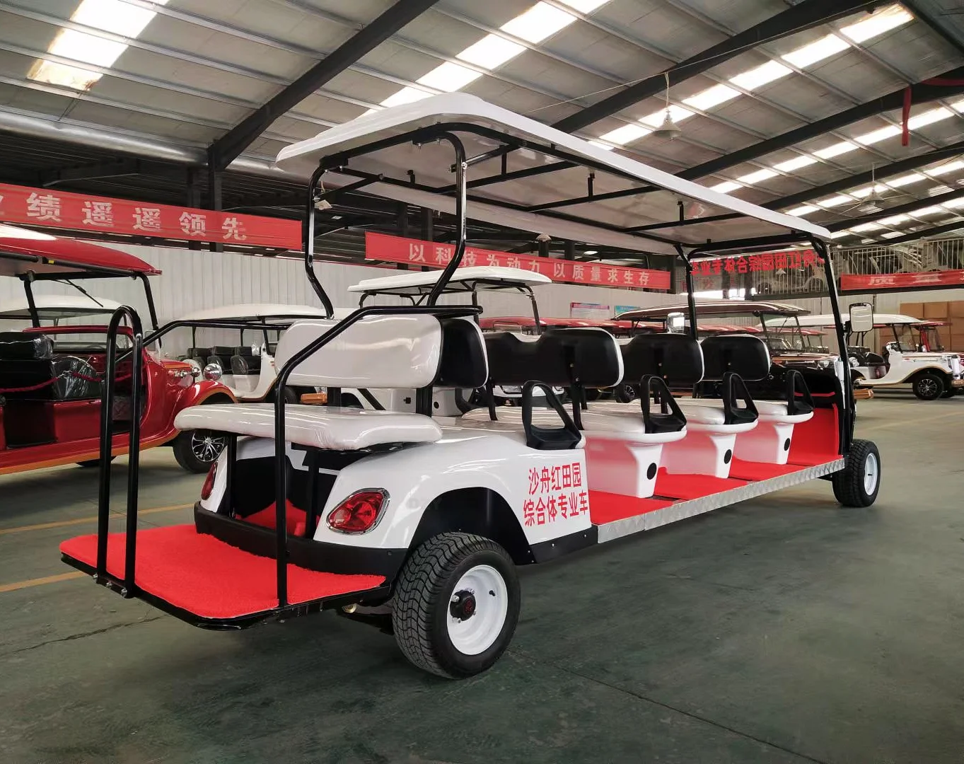 China New 72V 5KW 4 Seater Electric Golf Cart Street Legal 4x4 Hunting Buggy Car with CE Certification