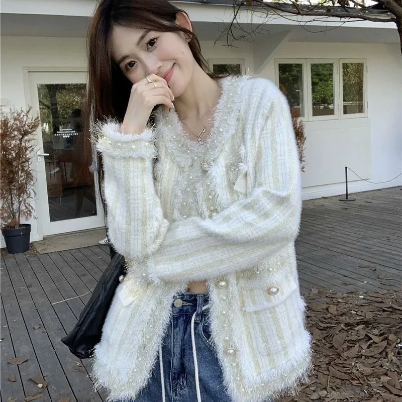 2024 New Fashion Tassel Small Fragrant Wind Jacket Women Elegance Sense of Design Pearl Outwear Female Casual Knitted Cardigan