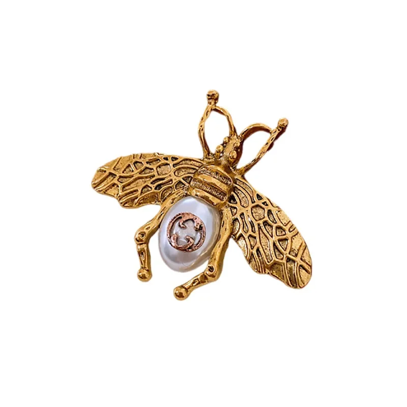 Avon vintage signée Avon Adorable broche en émail et strass chouette