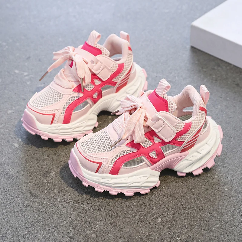 No Slipping in the Rain, Elastic Material Soles, Stable Grip, Lightweight, Comfortable and Breathable Lining, Air Circulation Inside the Shoes, Light and Breathable Without Stuffy Feet