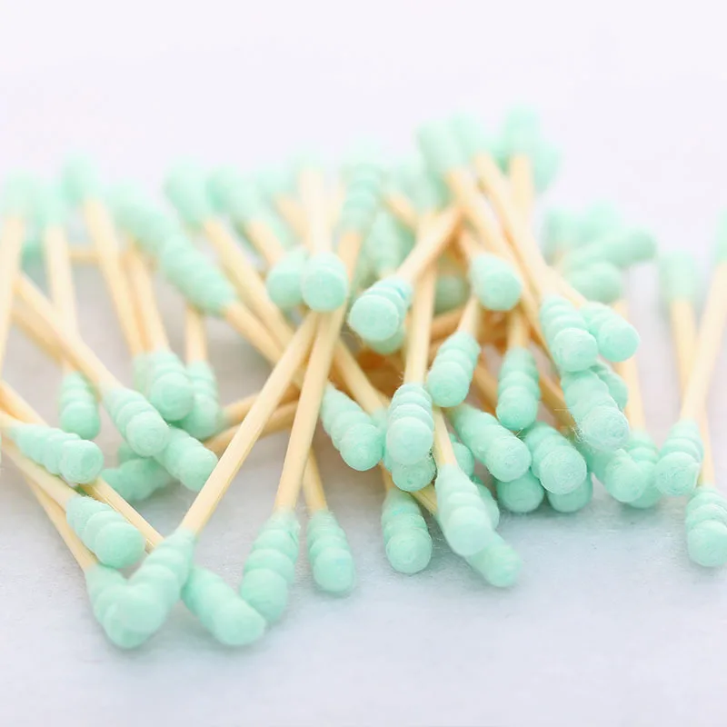 Spiral Head Cotton Swabs Disposable Bamboo Stick Double-head Cotton Swabs For Cleaning Face And Ears 200 Pieces cotton swabs