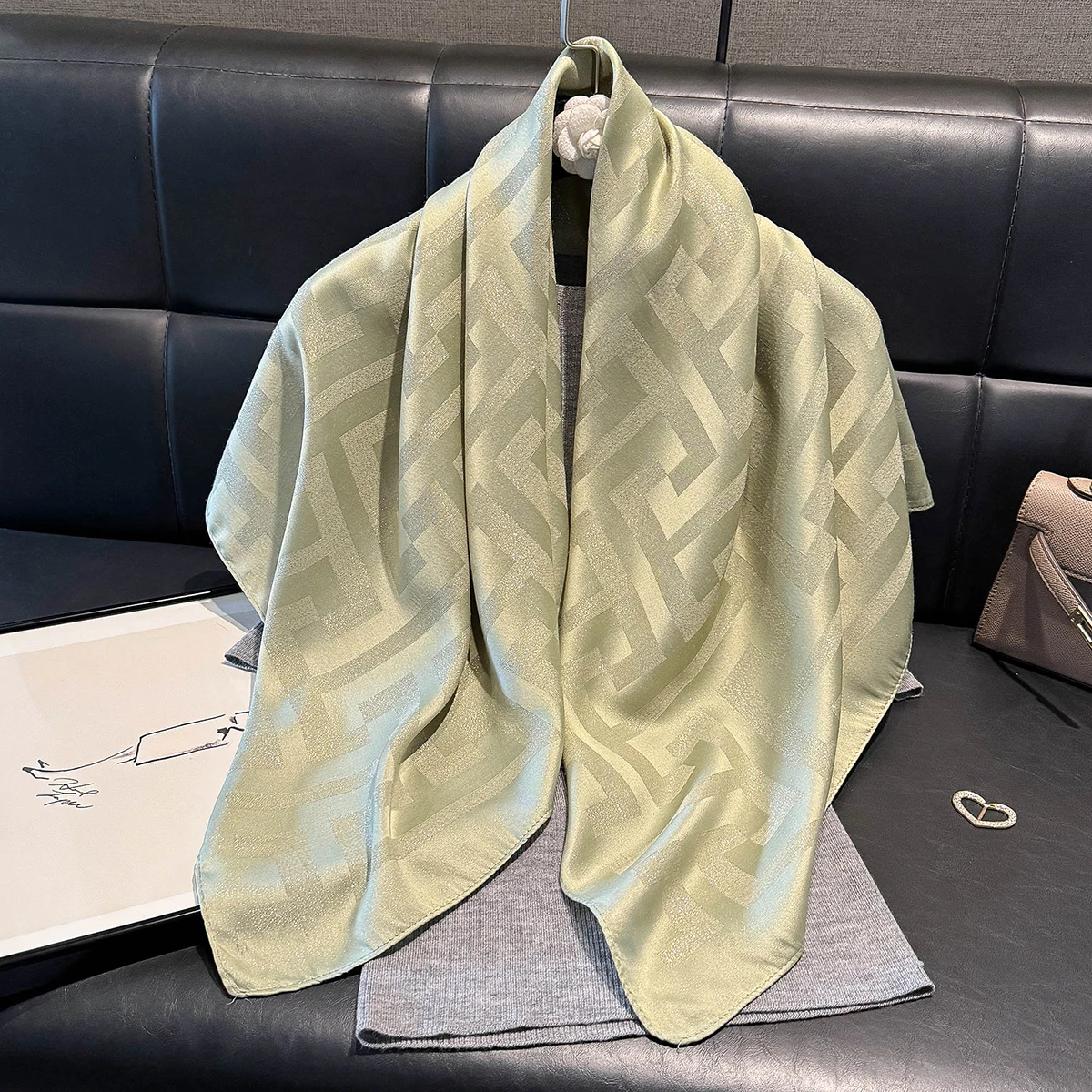 2025 Latest Women Silky Kerchief Shawl Bufanda Fashion Jacquard Scarf Ethnic Travel Scarves Printed Decorative Sun Protection