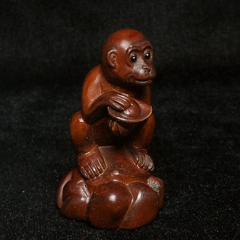 

Size 5.6 cm Old Chinese Boxwood Hand Carved Animal Wealthy Monkey Figurine Gift Collection