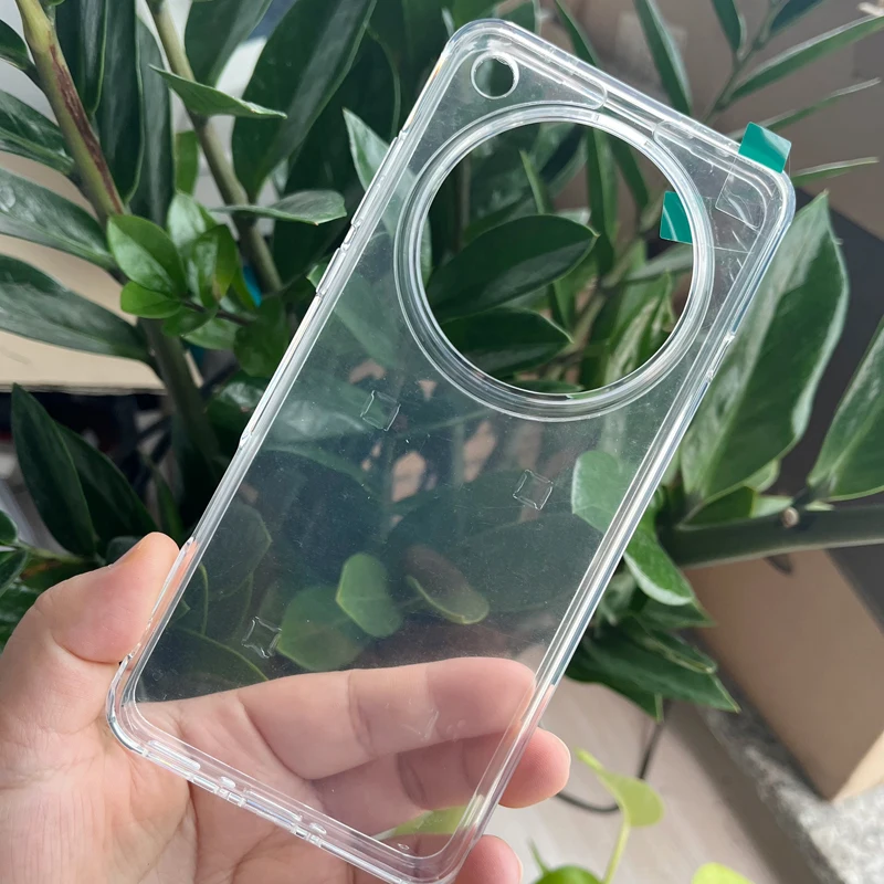 ELVEV Anti-Scratch Crystal Clear TPU Phone Case with Camera Protection