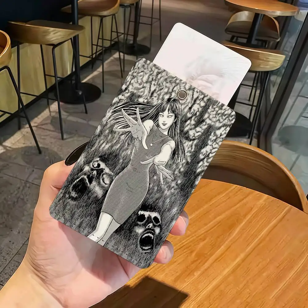 재미있는 T-Tomie Kawakami 카드 홀더은 은행 카드, 지하철, 버스 카드, 액세스 카드에 적합합니다. 키체인이 있는 보호 케이스