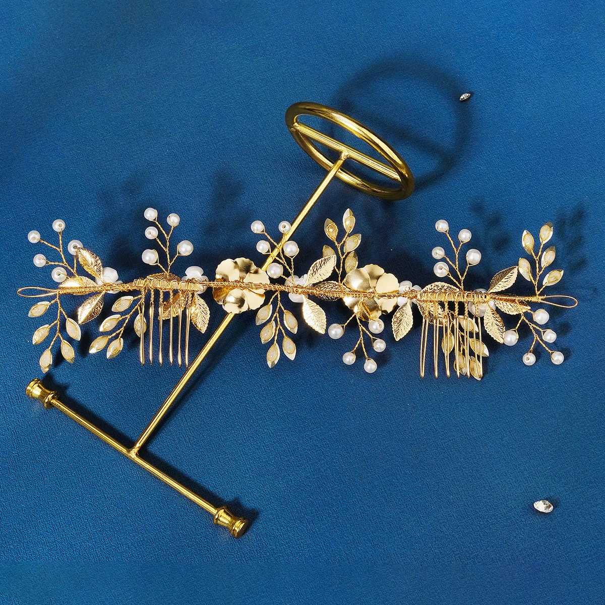 Floralbride Handmade Alloy Crystal Rhinestones Flower Leaf Bridal Hair Comb Wedding Headpiece Hair Accessories Women Jewelry