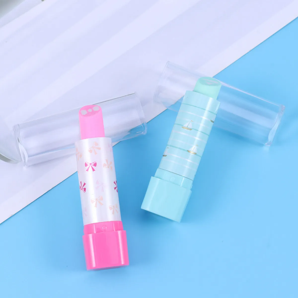 10Pcs 립스틱 지우개 모듬 세트 학교 학습을 위한 부드러운 무독성 지우개 학생들을 위한 재미있는 동기 부여 보상 선물
