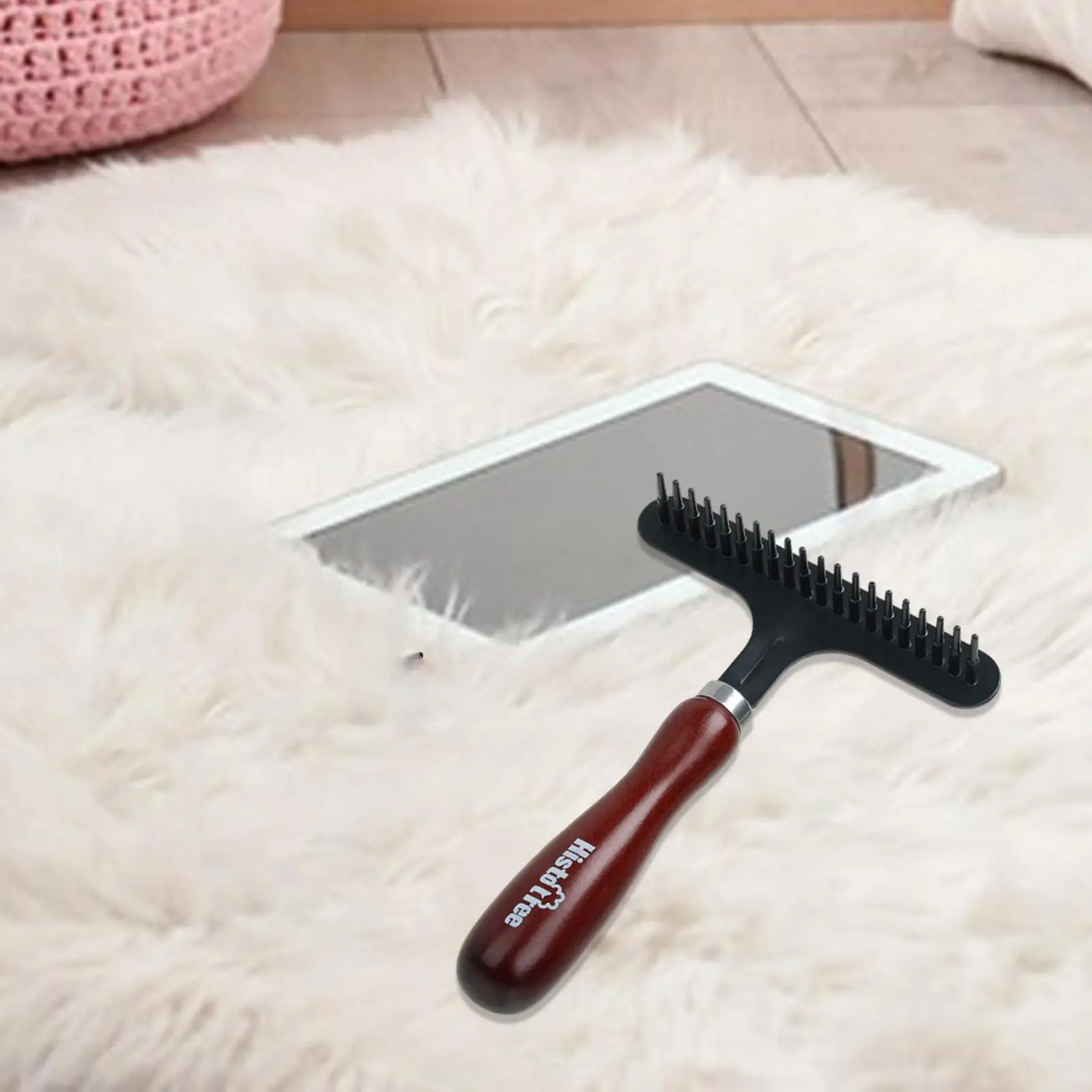 Carpet Rake Carpet Comb Brush with Handle Multipurpose Carpet Groomer Rake
