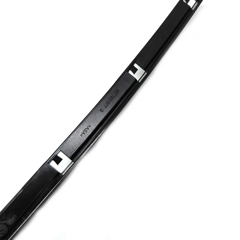 96779316XT 96779315XT Rear Triangle Window Glass Pressure Strip Rear Door Pressure Plate Suitable for Peugeot 308S