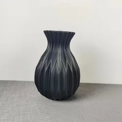 Modern Minimalist Imitation Ceramic Plastic Vase - Stylish Home Decor Accent (Black)