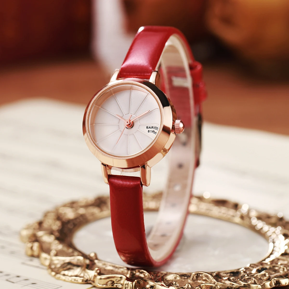 Fashion Women Leather Band Small Dial Quartz Wrist Watch