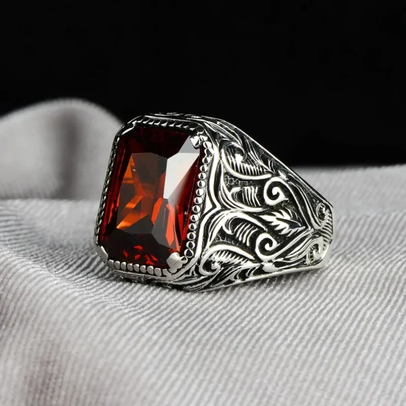 Creative Inlaid Square Red Zircon Ring for Men New Fashion Silver Color Carved Ring Vintage Handmade Ring Anillos De Bodas