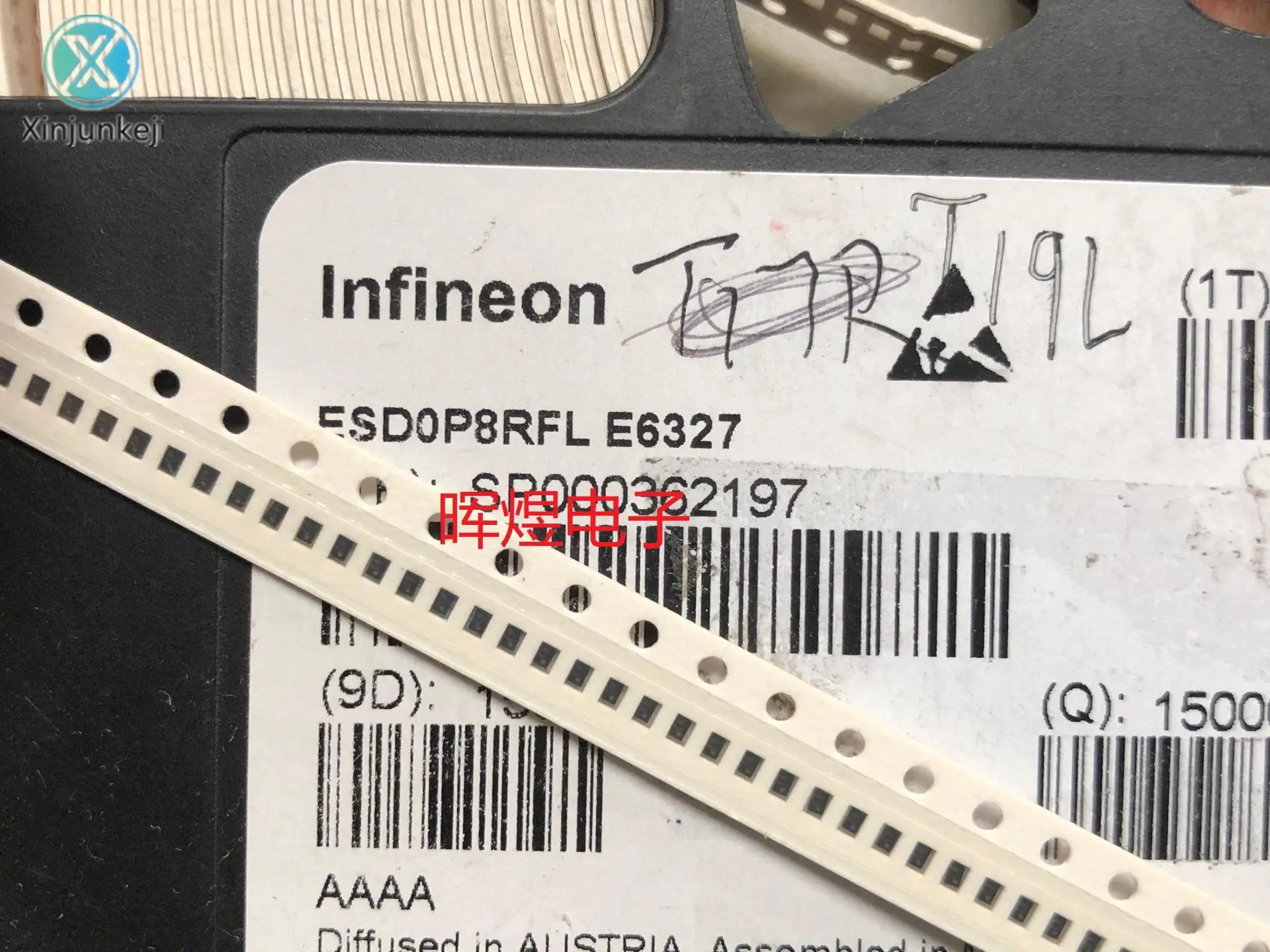 

10pcs orginal new ESD0P8RFLE6327 ESD0P8RFL TLSP-4-7 silk screen E8 ESD/TVS protection diode