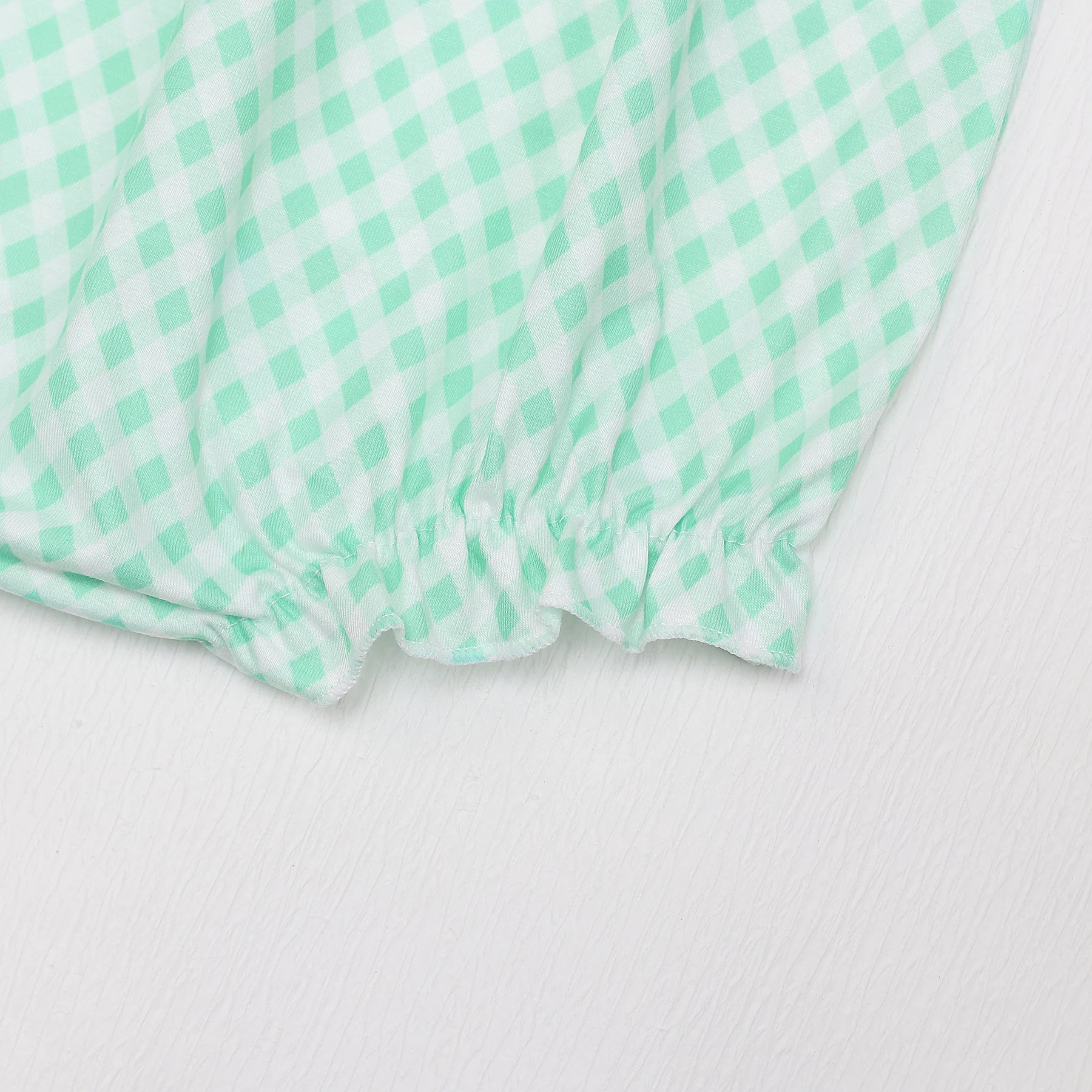 Рисунок 4 - Мятный комбинезон для новорожденных