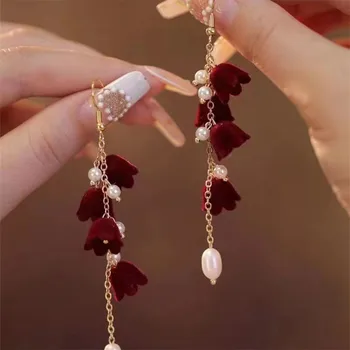 Vintage Wine Red Flocking Flower Drop Earrings For Women Jewelry 2025 Trending Long Bowknot Crystal Pearl Bridal Dress Earrings