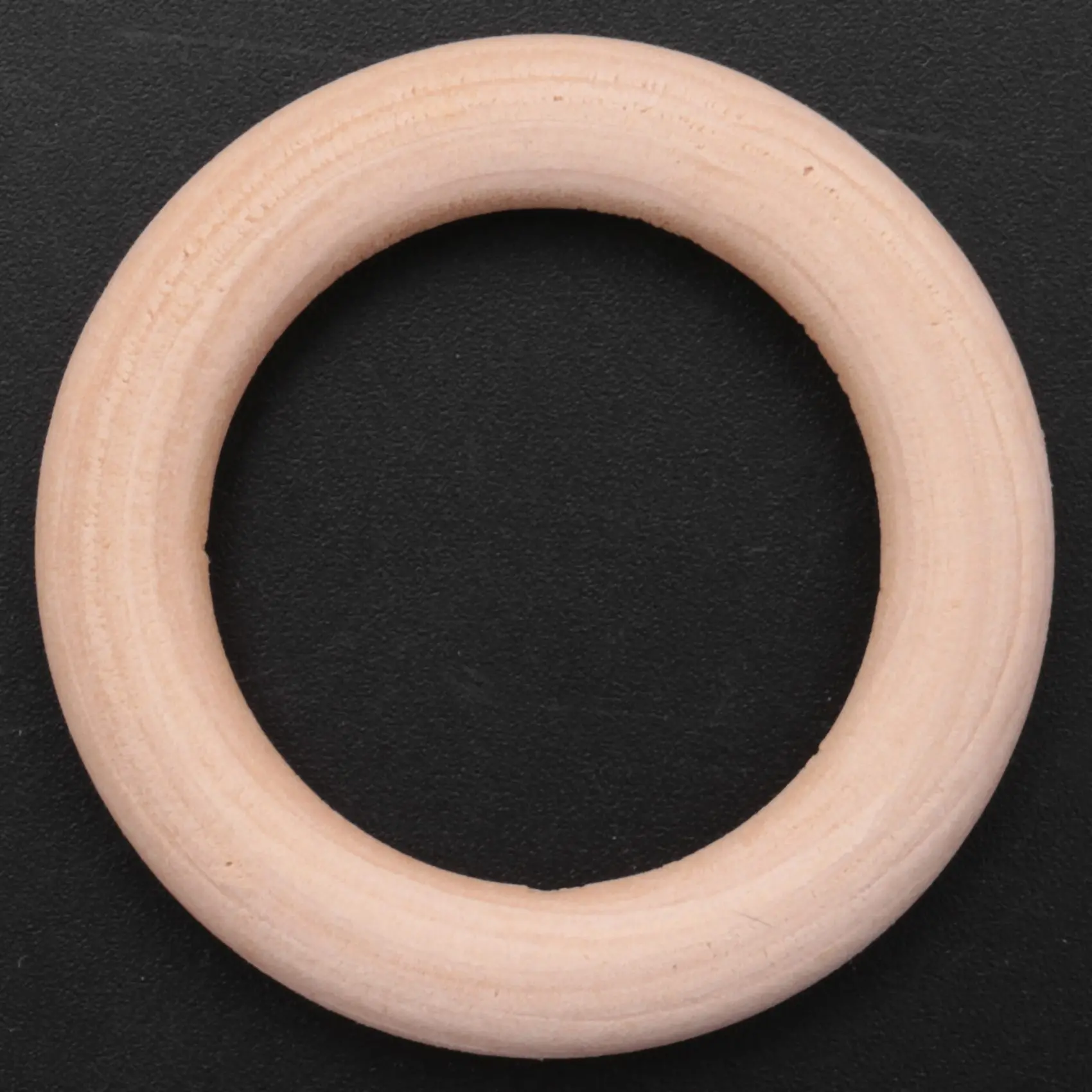 Anelli In Legno Naturali - 50 Pezzi - Per Fai Da Te, Artigianato, Gioielli - Diametro 4 Cm - Foto 8