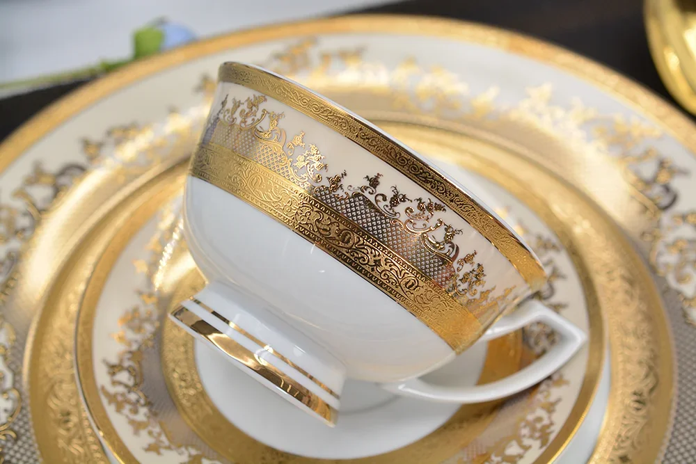 Service vaisselle en porcelaine fine : invitez l'art à votre table