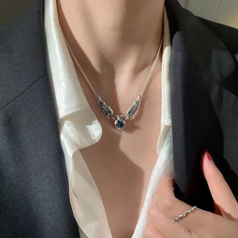 Heart Crown Angel Wings Pendant Necklaces for Women Fashion Exquisite Love Shape Clavicle Chain Choker Vintage Gothic Jewelry
