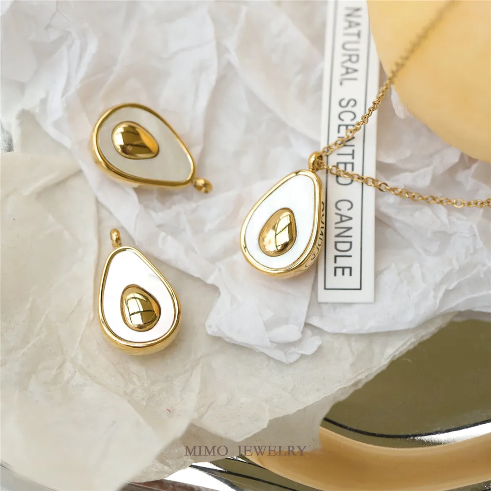 

Titanium steel gold plated white Fritillaria Avocado pendant clavicle chain Summer small fresh DIY accessories