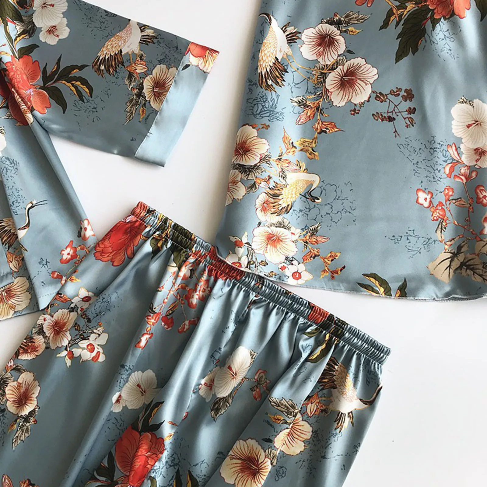 Three Piece Pajamas Set Women'S Homewear Vintage Floral Camisoles Top Pants Kimono Cardigan Shirt Satin Silk Pj Set Loungewear