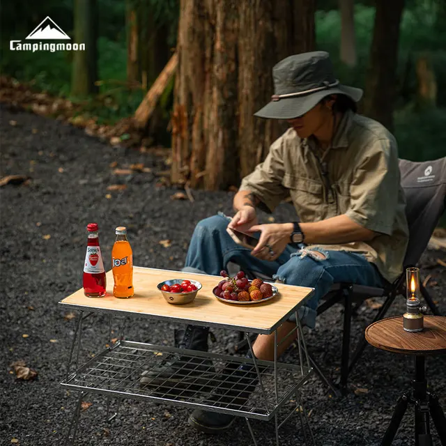 견고하고 다재다능한 CAMPINGMOON T-230A 접이식 테이블로 야외 모험을 ارتقاء하세요.