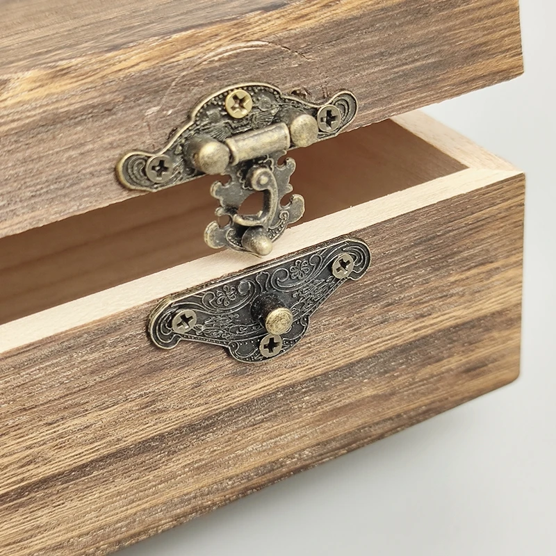 Small Box Hasp Lock Antique Bronze Latches Catches Hasps Box Buckles Jewelry Wooden Gift Buckle 28*23mm 2pcs