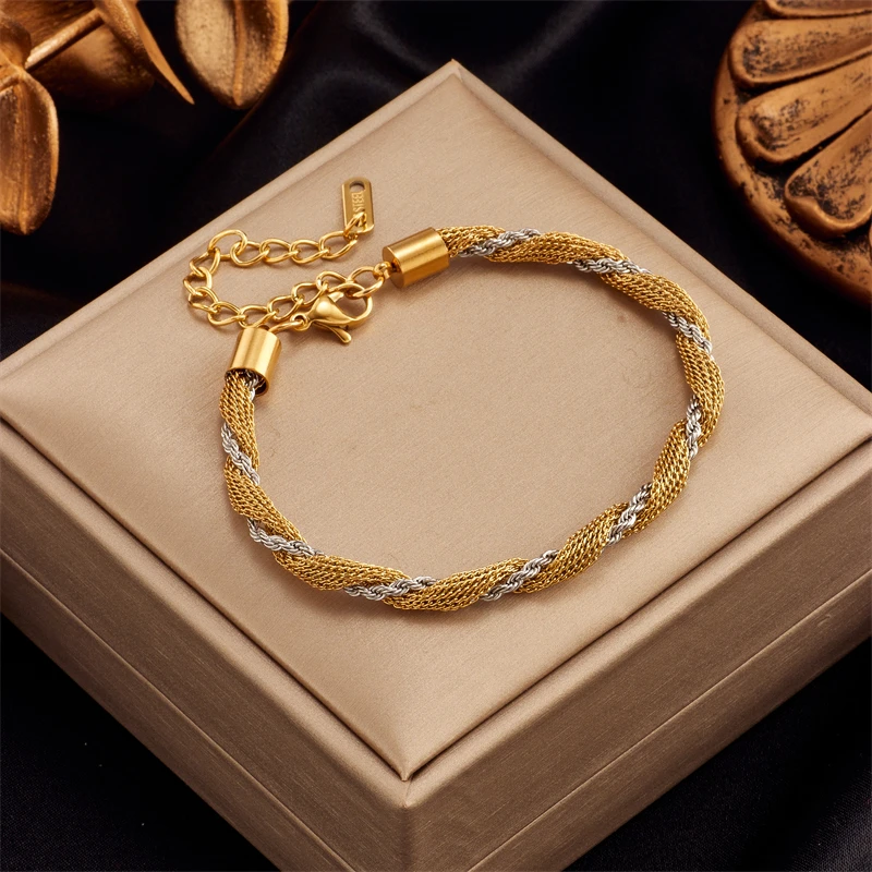 Bracciale Regolabile Placcato Oro 18k Con Ciondolo Farfalla | Yowivon In Acciaio Inossidabile | Gioiello Ipoallergenico Per Donna Con Catena Di Prolunga