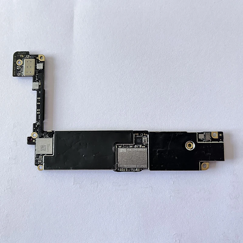 iPhone SE第3世代ロジックボード(マザーボード)128GB・SIMフリー iPhone SE第3世代ロジックボード(マザーボード)128GB・SIMフリー