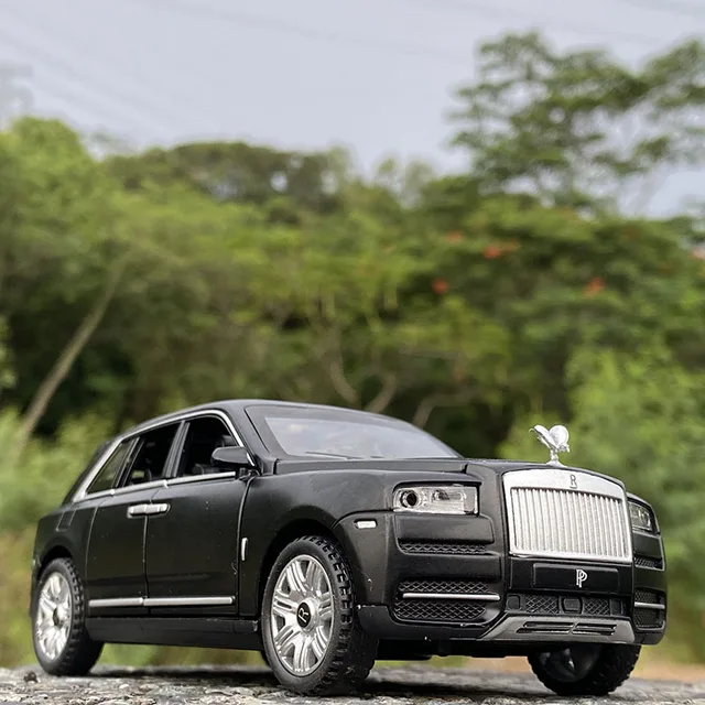1:32 Rolls Royce SUV Cullinan Alloy Car Model Diecasts Metal Toy Car Model Simulation Sound and Light Collection Childrens Gifts 3