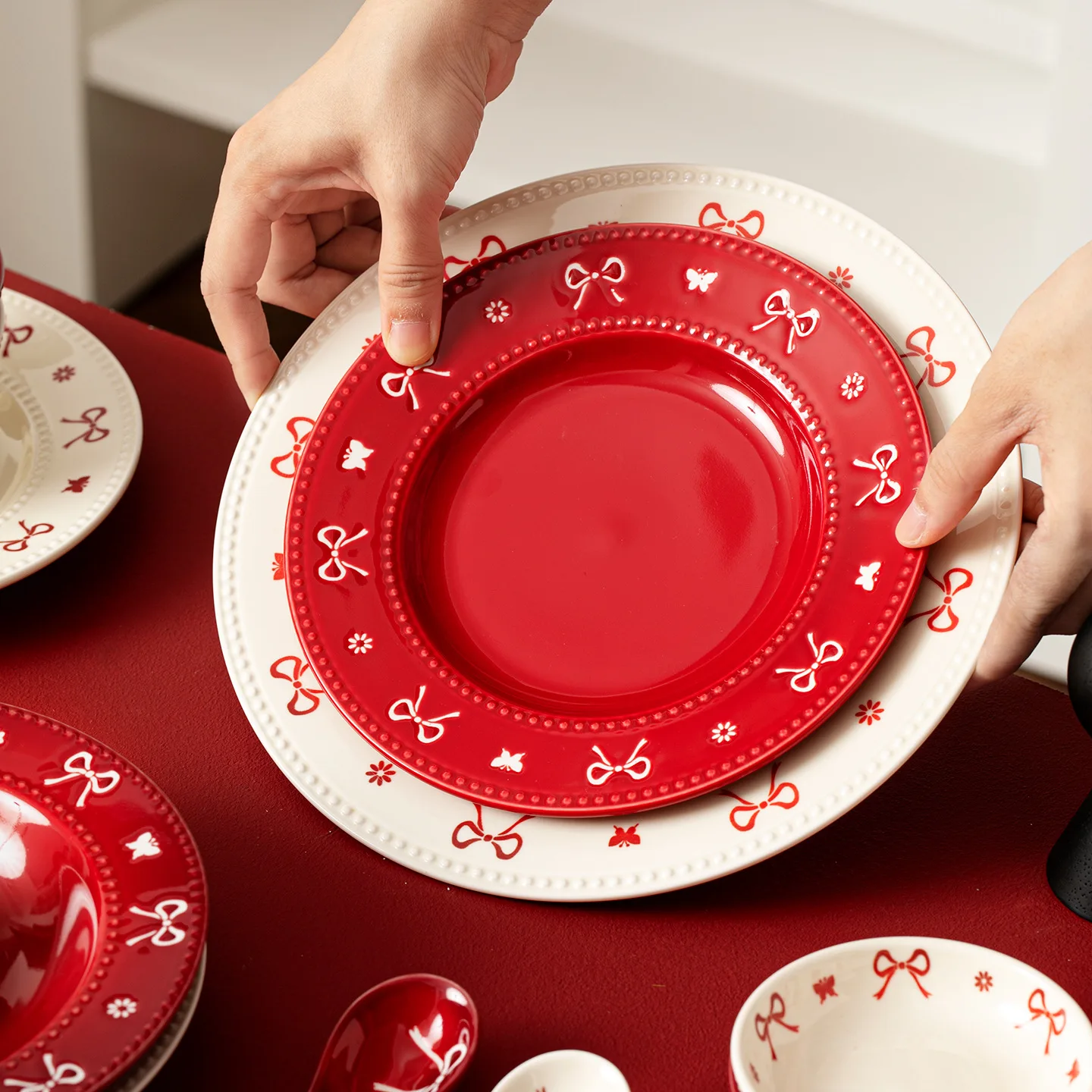 Bow Ceramic Dinnerware Set 5